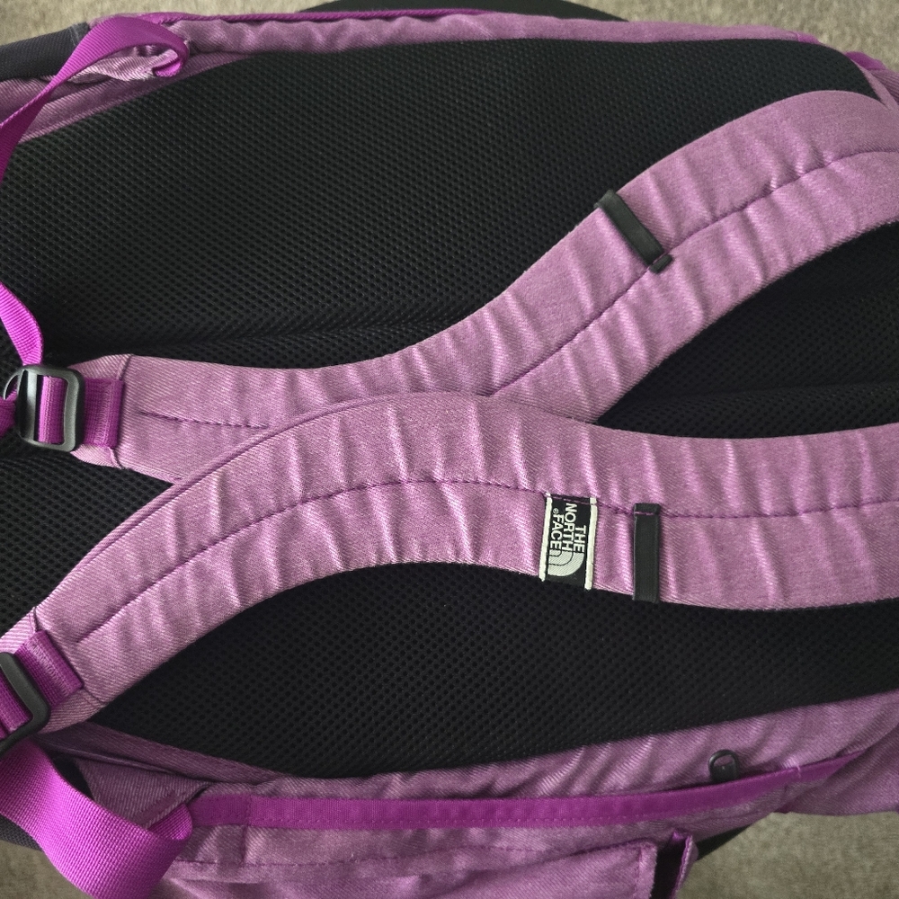The North Face Amirite Backpack Womns - Picture 9 of 11